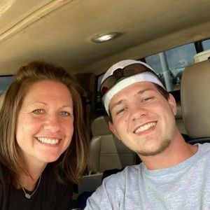 Meet your Posher, Cade